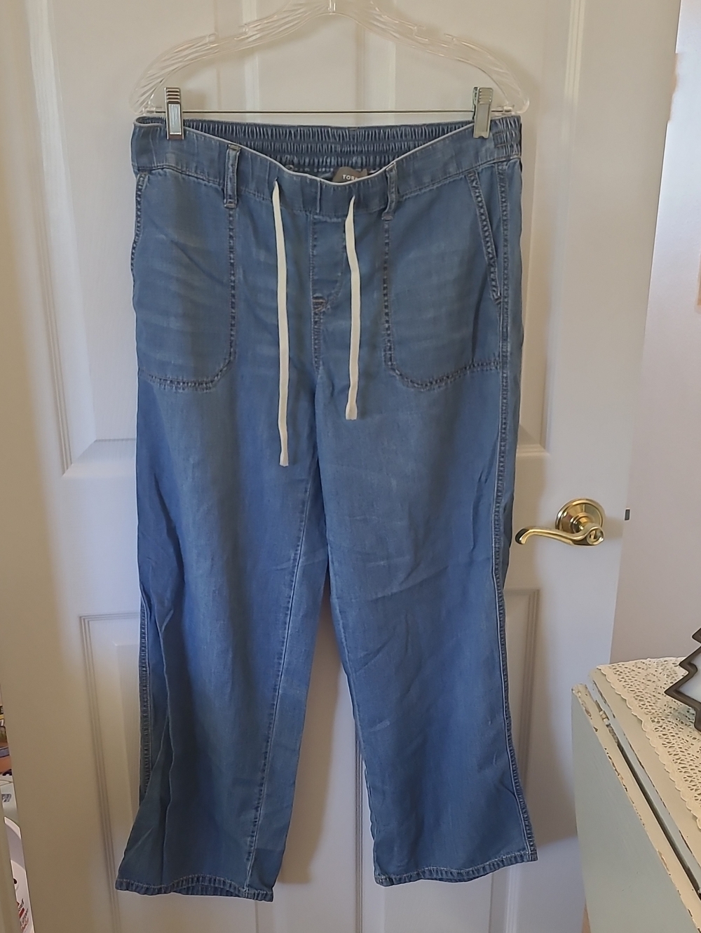 Torrid Light Blue Relaxed Drawstring Women's Pants. Size 00S